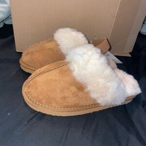 PAWZ Tan and White Kids Slippers